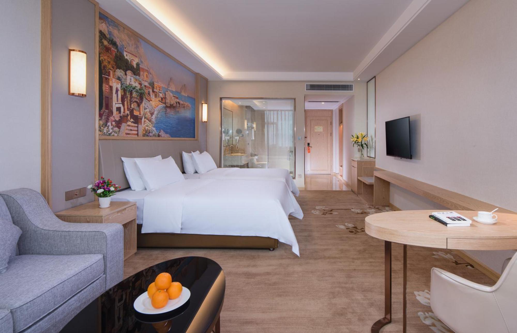 Vienna International Hotel Lianjiang  Екстериор снимка